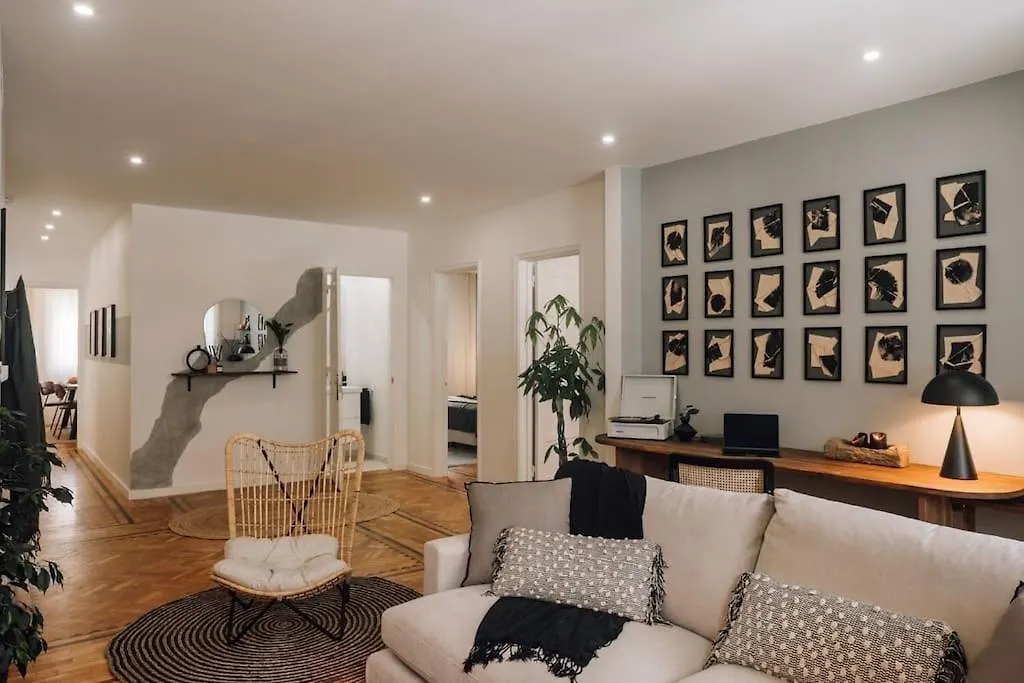 Soum - 2 Bedrooms In Alvalade Lisbon